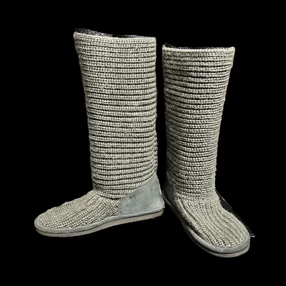🌻Bearpaw Grey Tall (or Short) Comfortable Knit Outdoor Boots Women's Size 7